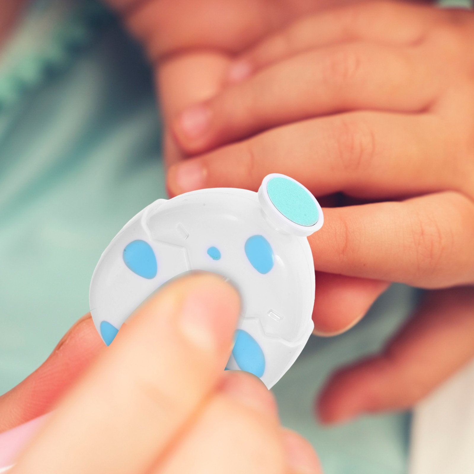 赤ちゃん用電動ネイルトリマー かわいい卵型デザイン ネイルポ - Baby Nail Trimmer Electric のレビューと価格